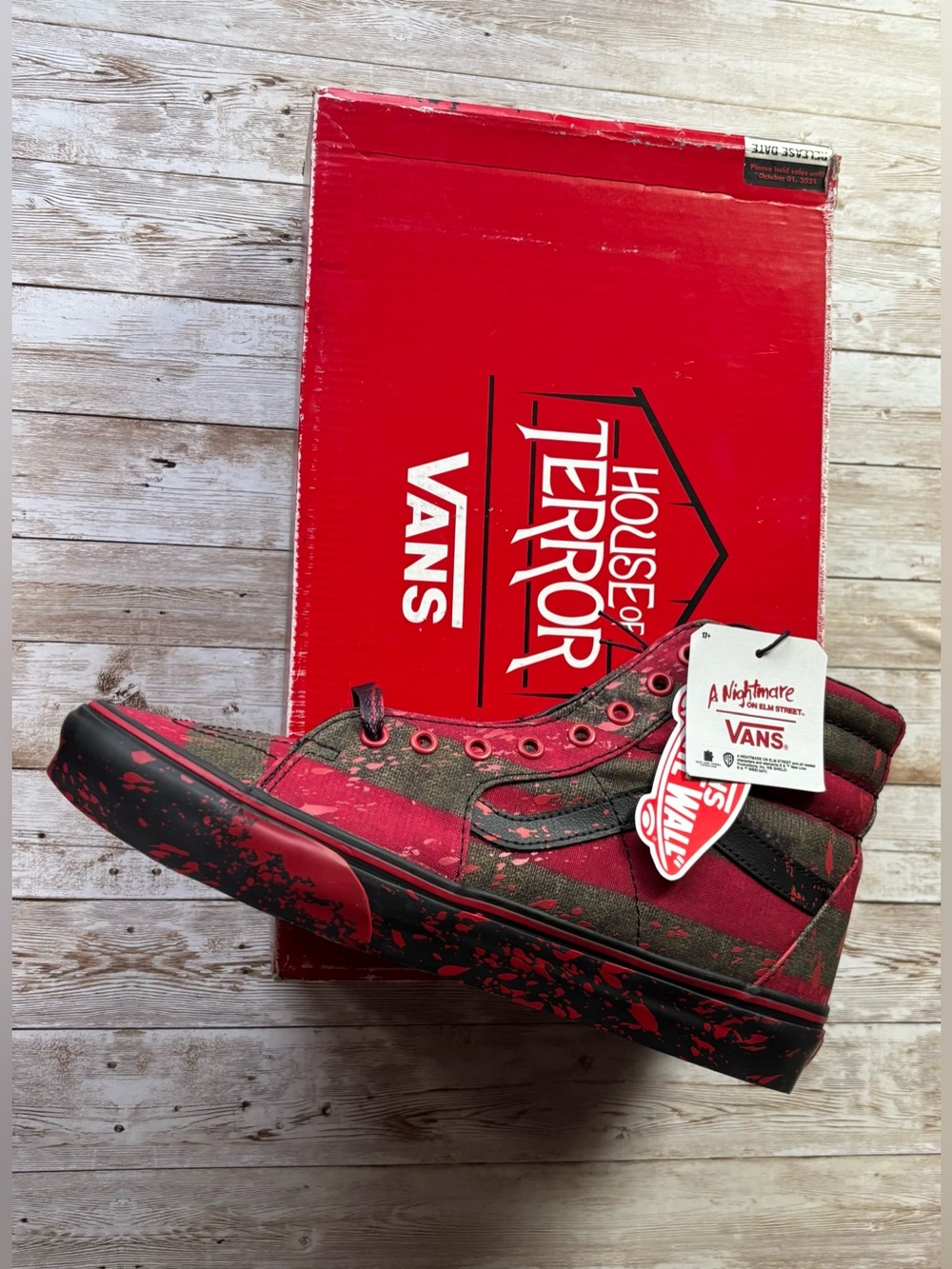 VANS House of Terror X Sk8-Hi ‘A Nightmare on Elm Street